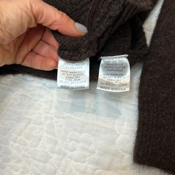 Mod Ref 2 piece cardigan and cropped tank set. Size medium. - Picture 8 of 13